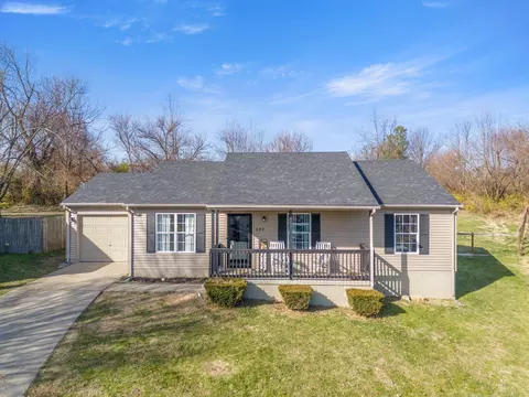 333 Douglas Ct, Richmond, KY 40475