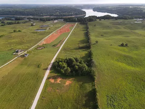3 Lighthouse Ests, Monticello, KY 42633