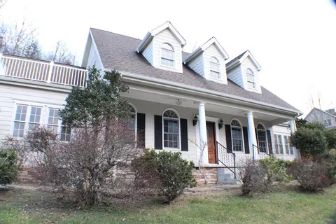 2004 Twin Fawn Trl, Middlesboro, KY 40965