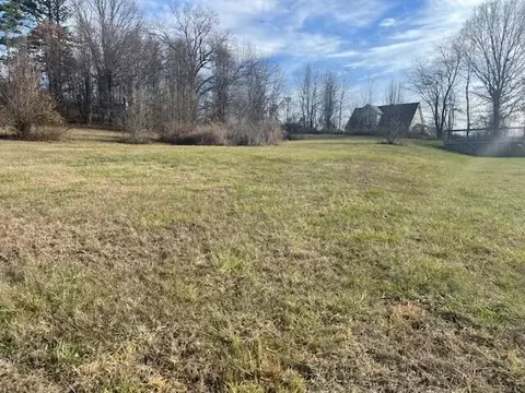 9999 Caden Ln, London, KY 40744