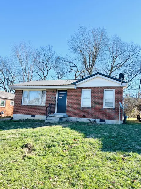 105 Ridgeway Dr, Lancaster, KY 40444