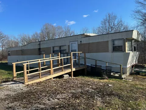 97 Church Dr, Owingsville, KY 40360