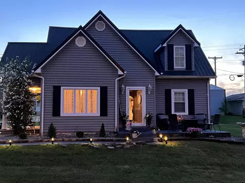 647 N Kentucky 7, Sandy Hook, KY 41171