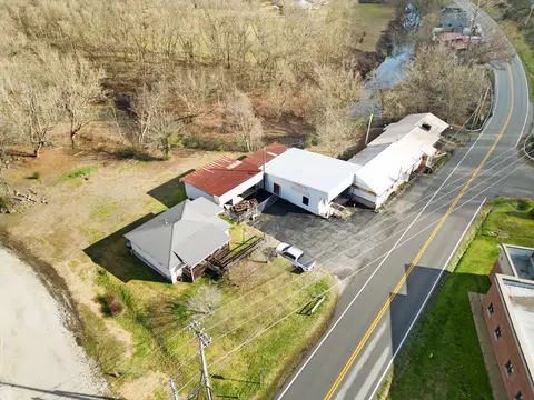 9813 Ky-122, Mcdowell, KY 41647 photo 3