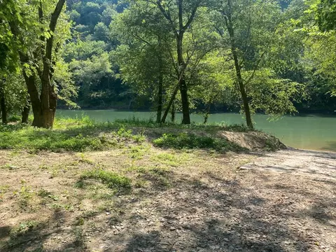 30 34 Monkey Blf, Burkesville, KY 42717