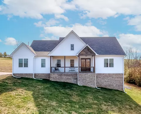 515 Donmar Dr, Lancaster, KY 40444