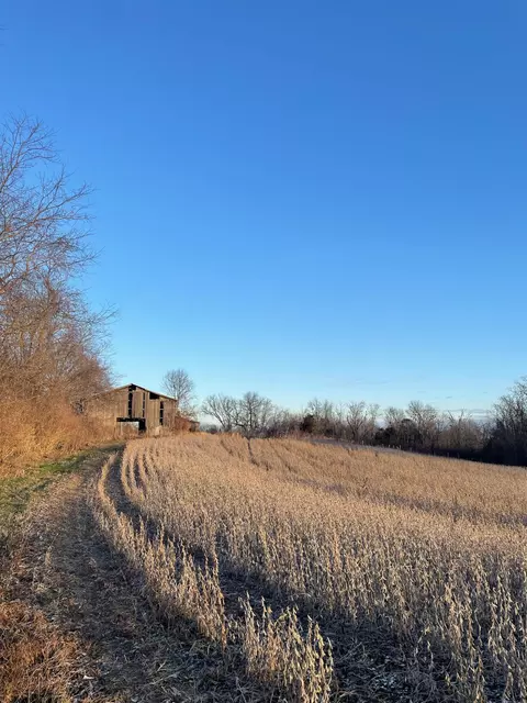 999 Clarkson Hill Rd, Maysville, KY 41056