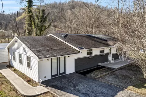 6525 Christy Creek Rd, Morehead, KY 40351