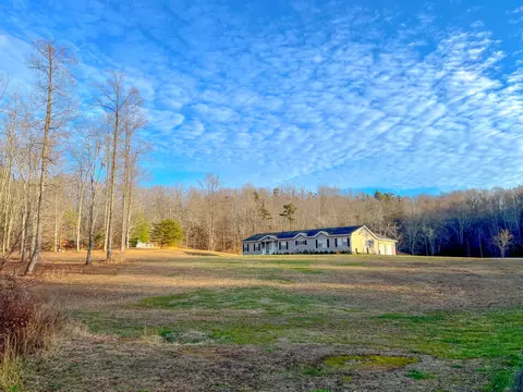 975 Moore Hill Ave, Corbin, KY 40701