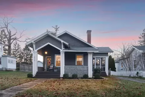 217 S Winter St, Midway, KY 40347