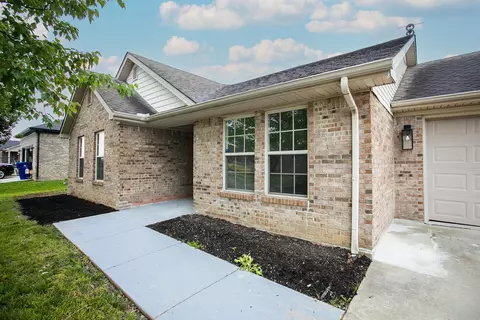 Exterior - 132 Commerce Dr, Berea, KY 40403 photo 4 of 9