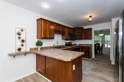 Kitchen - 132 Commerce Dr, Berea, KY 40403 photo 1 of 5