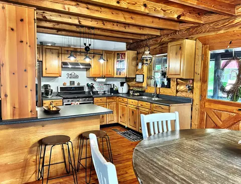 150 Martin Branch Rd, Oneida, KY 40972 photo 3