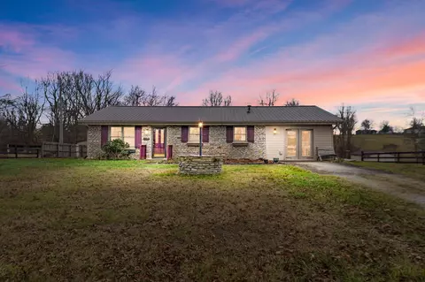 133 Hickory Ln, Berea, KY 40403