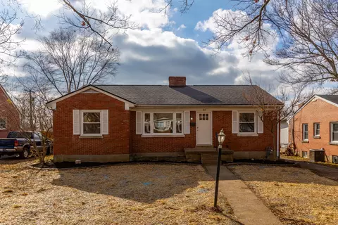 864 Della Dr, Lexington, KY 40504