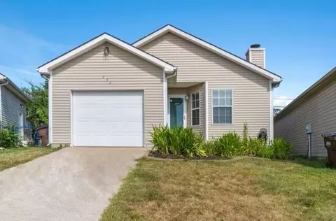 232 Strawberry Ct, Nicholasville, KY 40356