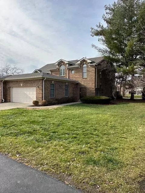 2240 Stone Garden Ln, Lexington, KY 40513