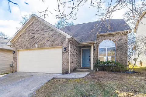 2612 Crystal Falls Rd, Lexington, KY 40509