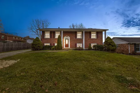120 Cherokee Dr, Winchester, KY 40391