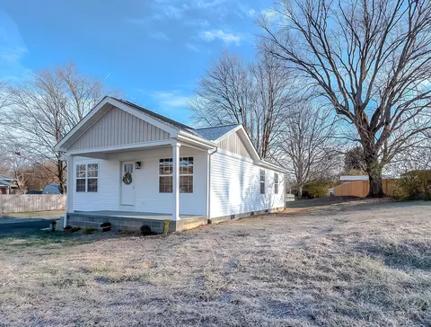 22 Rockcastle St, Corbin, KY 40701 photo 2