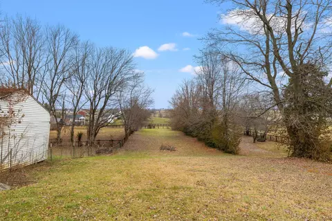 231 E Grundy Ave, Springfield, KY 40069 photo 29
