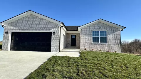105 Stillwater Dr, Berea, KY 40403
