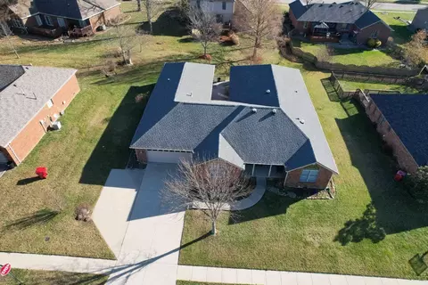103 Oak Meadow Dr, Berea, KY 40403