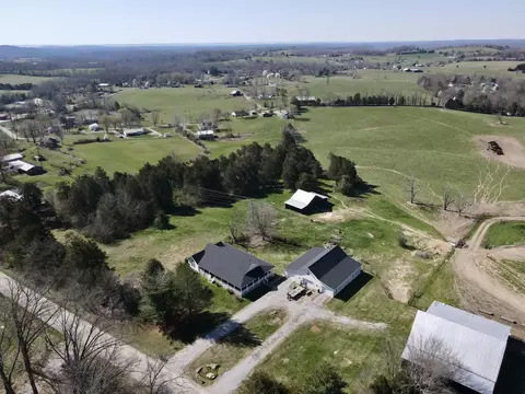 741 Stringtown Rd, Science Hill, KY 42553 photo 2