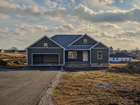 125 Gracelynn Cir, Harrodsburg, KY 40330