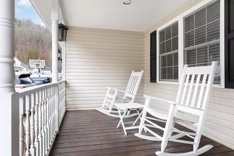 126 Stoney Brook Dr, Van Lear, KY 41265 photo 40