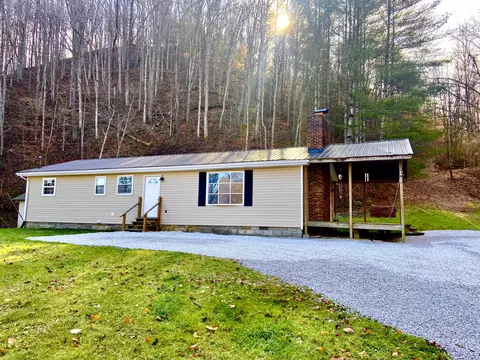 11543 N Highway 421, Manchester, KY 40962