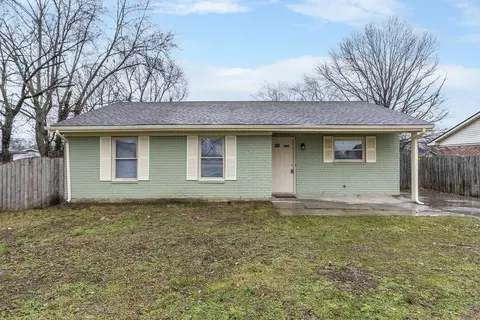 3804 Trout Ct, Lexington, KY 40517