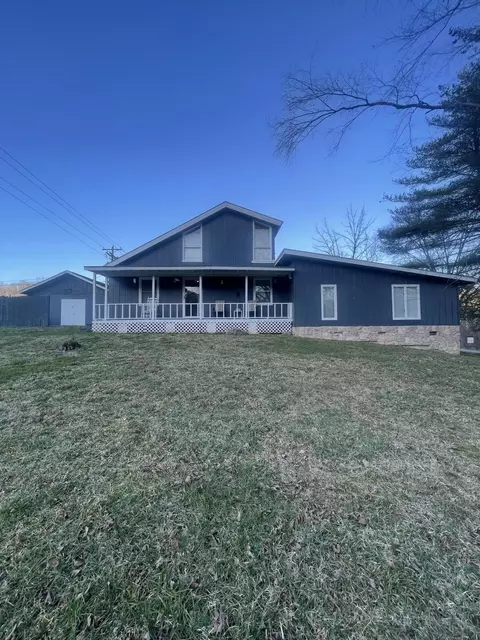 13 Dancey Branch Rd, Cannon, KY 40923