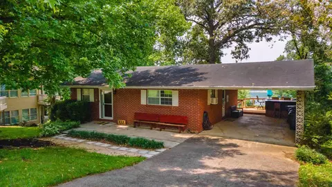 313 Lakeview Dr, Somerset, KY 42501