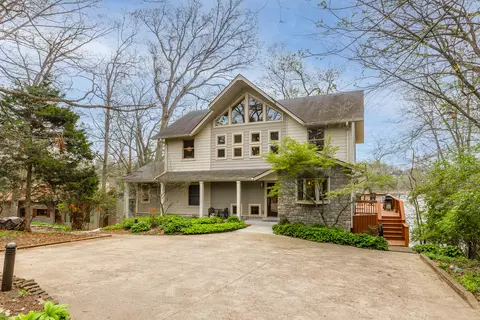 909 Hardin Hts, Harrodsburg, KY 40330