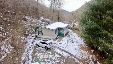 594 Jimmies Crk, Pikeville, KY 41501