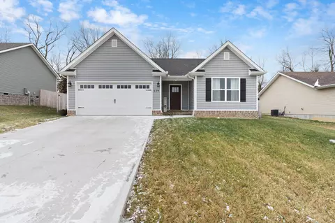 129 Elk Dr, Stamping Ground, KY 40379