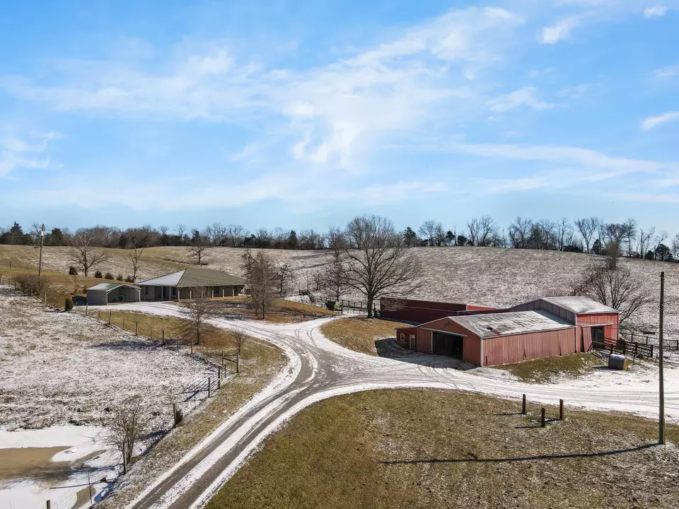 9842 Owenton Rd, Frankfort, KY 40601 40 Photos Movoto