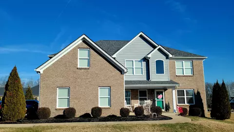 150 Cross Creek Dr, Paris, KY 40361
