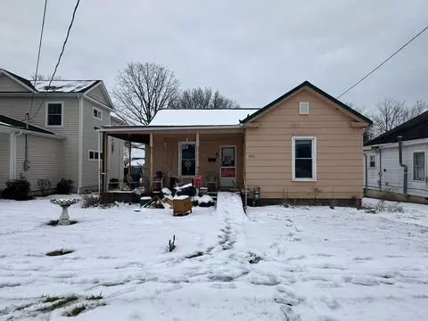 1926 Clifton Ave, Paris, KY 40361