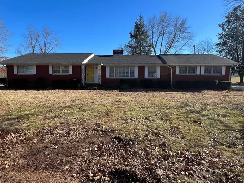 614 S Horseshoe Dr, Somerset, KY 42501