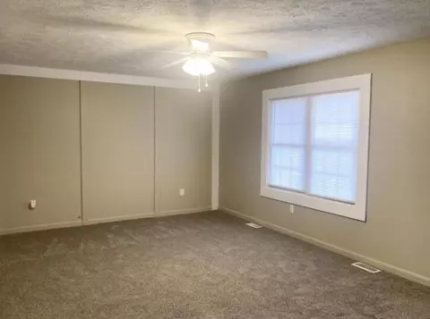 101 Douglas St, Berea, KY 40403 photo 2
