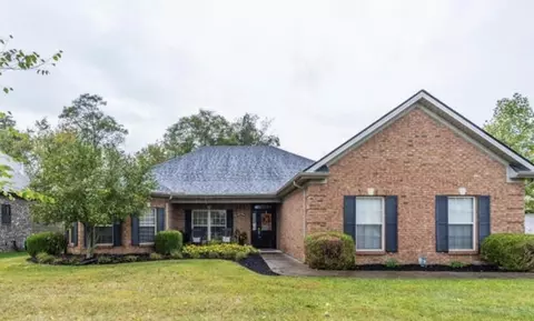 2043 Hidden Falls Trl, Richmond, KY 40475