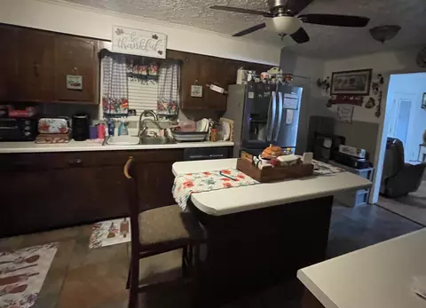 Kitchen - 33 Baker Rd, Keavy, KY 40737 photo 1 of 3