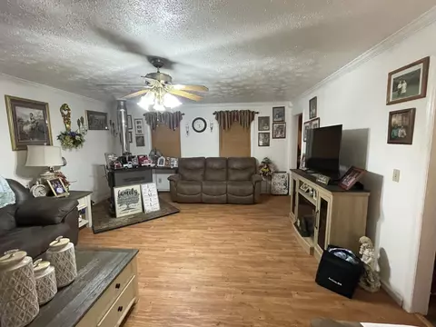 Living - 33 Baker Rd, Keavy, KY 40737 photo 1 of 4