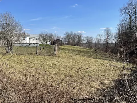 Exterior - 33 Baker Rd, Keavy, KY 40737 photo 10 of 15
