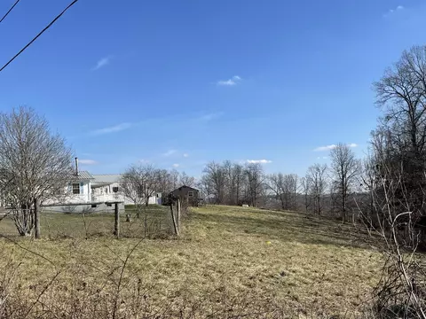 Exterior - 33 Baker Rd, Keavy, KY 40737 photo 12 of 15