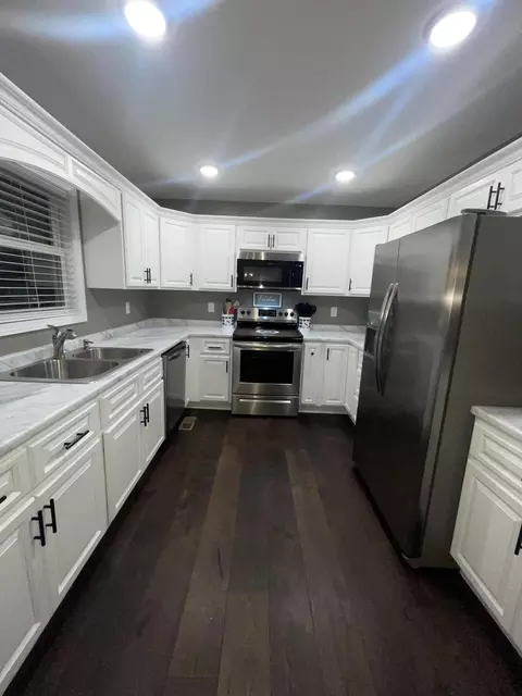 256 Clover Field Dr, Corbin, KY 40701