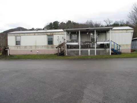 96 School St, Rockholds, KY 40759