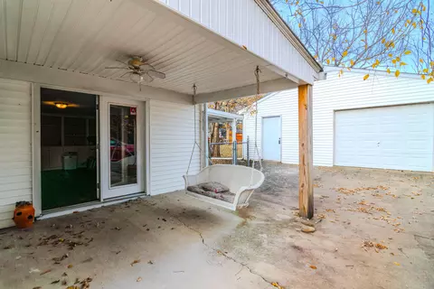 103 E Grundy Ave, Springfield, KY 40069 photo 5